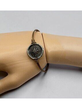 Vintage Compass Rose Bracelet Silver Tone Disc Bronze Wire Bangle Nautical